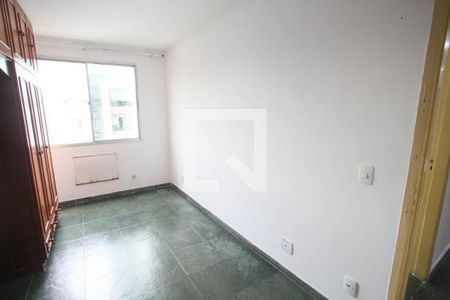Quarto 1 de apartamento para alugar com 2 quartos, 56m² em Jacarepaguá, Rio de Janeiro