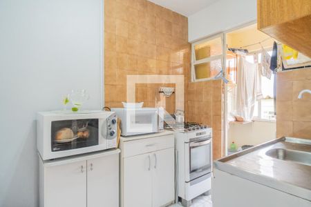 Apartamento à venda com 57m², 2 quartos e 1 vaga Apartamento à venda com 57m², 2 quartos e 1 vagaCozinha e Área de Serviço