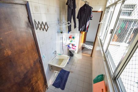 Apartamento para alugar com 75m², 3 quartos e 1 vagaÁrea de Serviço