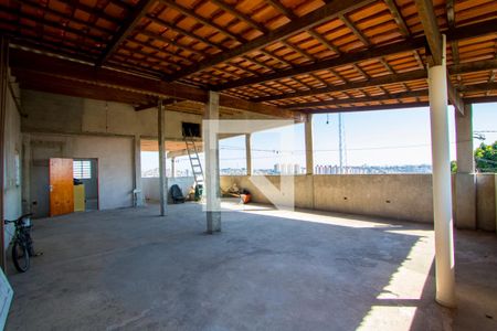 Casa à venda com 400m², 4 quartos e 3 vagasTerraço