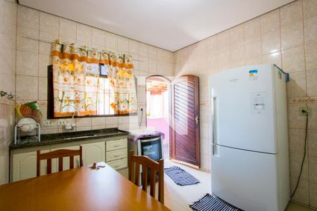 Casa à venda com 400m², 4 quartos e 3 vagasCasa 1 - Cozinha
