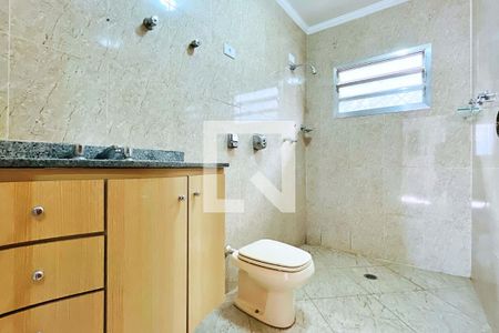 Casa à venda com 195m², 3 quartos e 3 vagasBanheiro