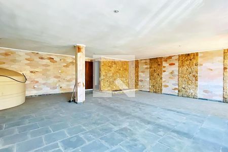 Casa à venda com 195m², 3 quartos e 3 vagasGaragem