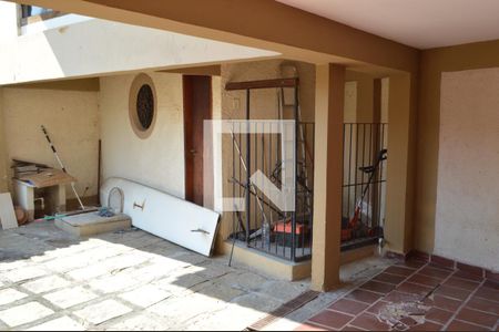 Casa de condomínio à venda com 370m², 5 quartos e 4 vagasQuarto de Ferramentas e Caniu