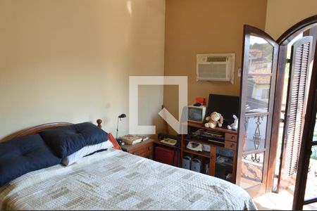 Casa de condomínio à venda com 370m², 5 quartos e 4 vagasQuarto 1