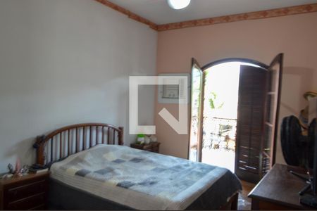 Casa de condomínio à venda com 370m², 5 quartos e 4 vagasSuíte 