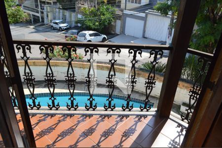 Casa de condomínio à venda com 370m², 5 quartos e 4 vagasVaranda do  Quarto 1