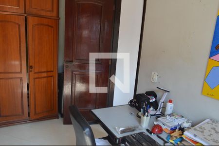 Casa de condomínio à venda com 370m², 5 quartos e 4 vagasQuarto 2