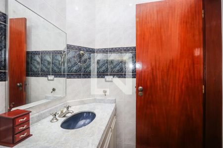 Casa de condomínio para alugar com 300m², 4 quartos e 5 vagas Casa de condomínio para alugar com 300m², 4 quartos e 5 vagasBanheiro Suíte 2