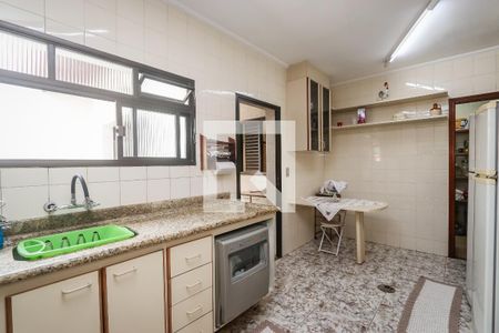 Casa de condomínio para alugar com 300m², 4 quartos e 5 vagas Casa de condomínio para alugar com 300m², 4 quartos e 5 vagasCozinha