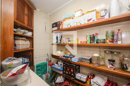 Casa de condomínio para alugar com 300m², 4 quartos e 5 vagas Casa de condomínio para alugar com 300m², 4 quartos e 5 vagasDispensa