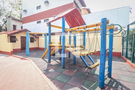 Casa de condomínio para alugar com 300m², 4 quartos e 5 vagas Casa de condomínio para alugar com 300m², 4 quartos e 5 vagasÁrea comum