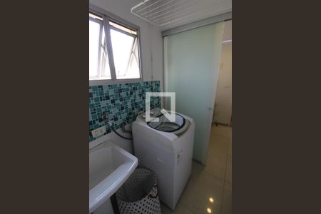 Apartamento à venda com 67m², 2 quartos e 1 vagaÁrea de Serviço