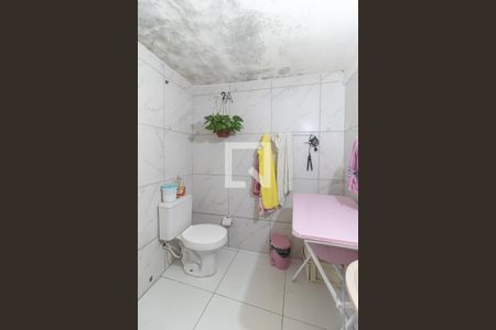 Casa à venda com 150m², 4 quartos e 3 vagasBanheiro da Casa 2