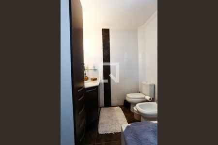 Apartamento à venda com 140m², 3 quartos e 3 vagasBanheiro da Suíte 1