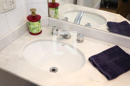 Apartamento à venda com 140m², 3 quartos e 3 vagasBanheiro da Suíte 2