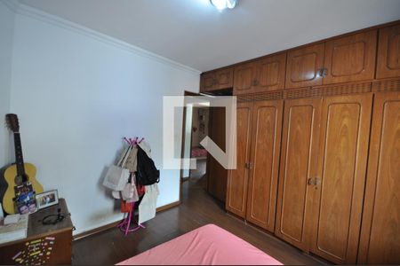 Casa à venda com 180m², 3 quartos e 2 vagasQuarto 2