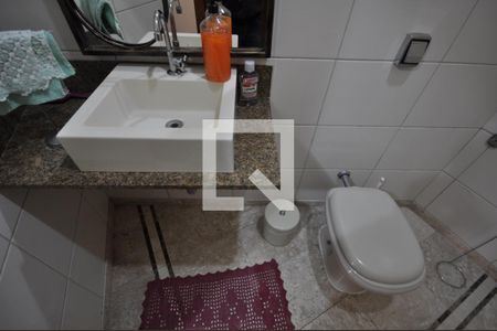 Casa à venda com 180m², 3 quartos e 2 vagasLavabo