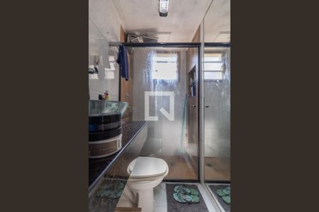 Banheiro de apartamento à venda com 2 quartos, 48m² em Jardim Santa Teresinha, São Paulo