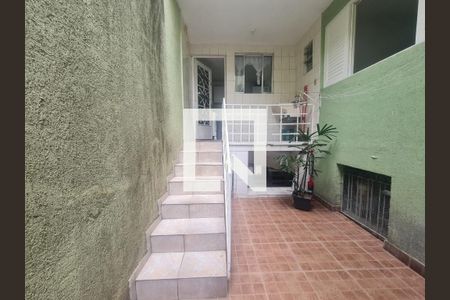 Casa à venda com 100m², 5 quartos e 2 vagas Casa à venda com 100m², 5 quartos e 2 vagasCasa 3