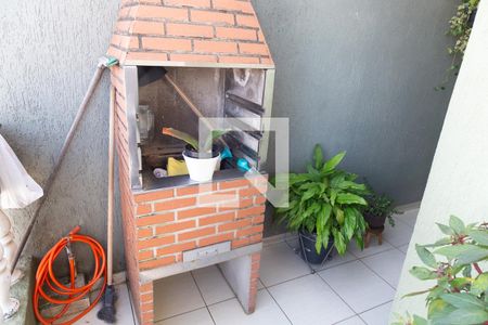 Casa à venda com 100m², 5 quartos e 2 vagas Casa à venda com 100m², 5 quartos e 2 vagasChurrasqueira