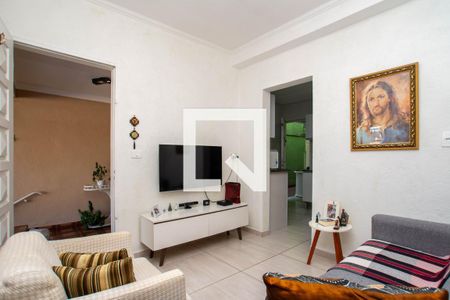 Casa à venda com 100m², 5 quartos e 2 vagas Casa à venda com 100m², 5 quartos e 2 vagasCasa 2