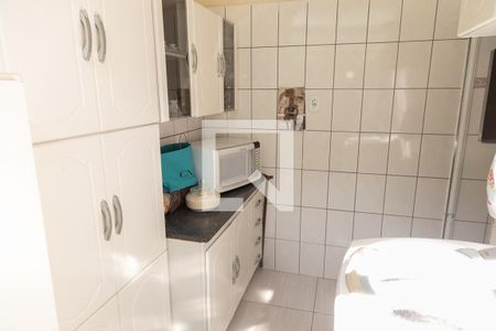 Casa à venda com 100m², 5 quartos e 2 vagas Casa à venda com 100m², 5 quartos e 2 vagasÁrea de Serviço