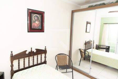 Casa à venda com 100m², 5 quartos e 2 vagas Casa à venda com 100m², 5 quartos e 2 vagasQuarto 2