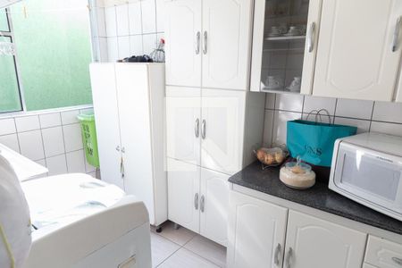 Casa à venda com 100m², 5 quartos e 2 vagas Casa à venda com 100m², 5 quartos e 2 vagasCozinha