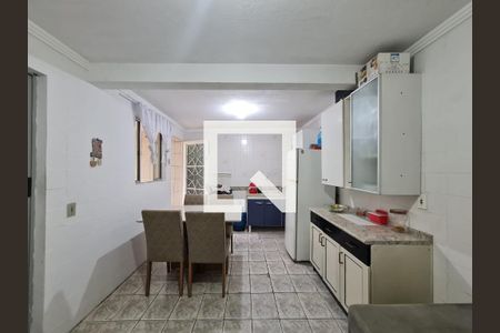 Casa à venda com 100m², 5 quartos e 2 vagas Casa à venda com 100m², 5 quartos e 2 vagasCasa 3