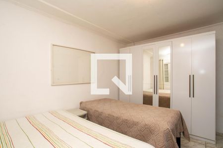 Casa à venda com 100m², 5 quartos e 2 vagas Casa à venda com 100m², 5 quartos e 2 vagasCasa 2