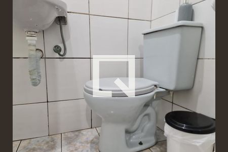 Casa à venda com 100m², 5 quartos e 2 vagas Casa à venda com 100m², 5 quartos e 2 vagasCasa 3