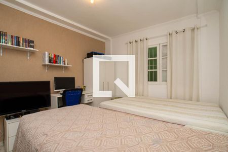 Casa à venda com 100m², 5 quartos e 2 vagas Casa à venda com 100m², 5 quartos e 2 vagasCasa 2