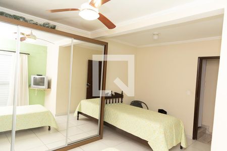 Casa à venda com 100m², 5 quartos e 2 vagas Casa à venda com 100m², 5 quartos e 2 vagasQuarto 2