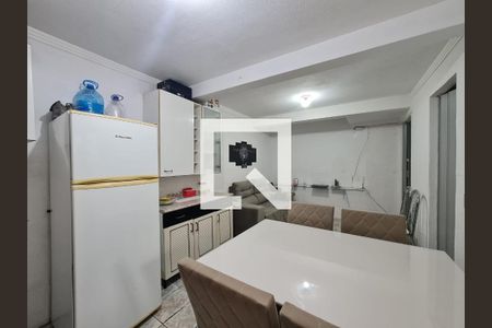 Casa à venda com 100m², 5 quartos e 2 vagas Casa à venda com 100m², 5 quartos e 2 vagasCasa 3