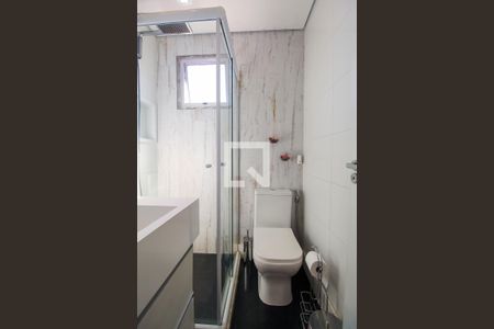 Banheiro de apartamento para alugar com 1 quarto, 50m² em Quarta Parada, São Paulo