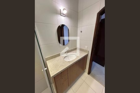 Casa para alugar com 200m², 5 quartos e 2 vagasBanheiro da Suíte 4