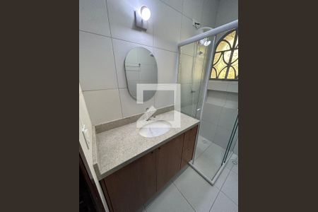 Casa para alugar com 200m², 5 quartos e 2 vagasBanheiro