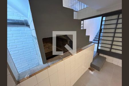 Casa para alugar com 200m², 5 quartos e 2 vagasChurrasqueira