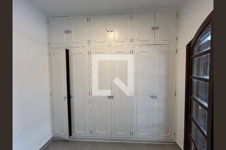 Casa para alugar com 200m², 5 quartos e 2 vagasQuarto 3