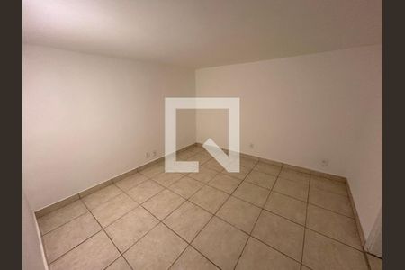 Casa para alugar com 200m², 5 quartos e 2 vagasQuarto 5