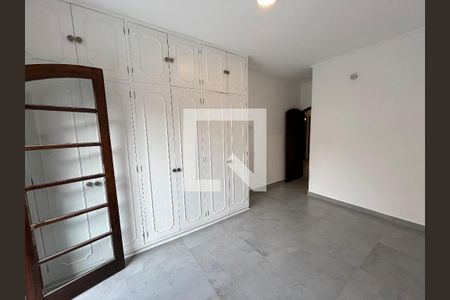 Casa para alugar com 200m², 5 quartos e 2 vagasSuite