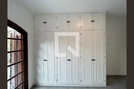 Casa para alugar com 200m², 5 quartos e 2 vagasSuite