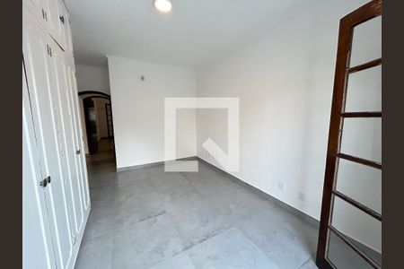 Casa para alugar com 200m², 5 quartos e 2 vagasSuite