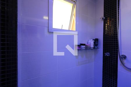 Apartamento à venda com 120m², 3 quartos e 3 vagasBanheiro da Suíte 3 - Box