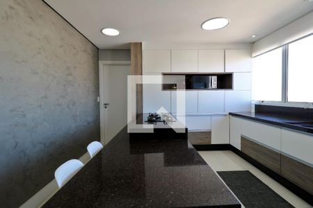 Apartamento à venda com 120m², 3 quartos e 3 vagasCozinha