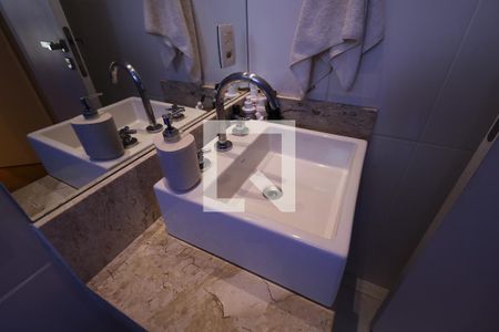 Apartamento à venda com 120m², 3 quartos e 3 vagasBanheiro da Suíte 2 - Pia