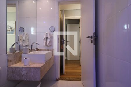 Apartamento à venda com 120m², 3 quartos e 3 vagasBanheiro da Suíte 1