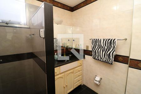 Apartamento à venda com 142m², 3 quartos e 2 vagasBanheiro da Suíte