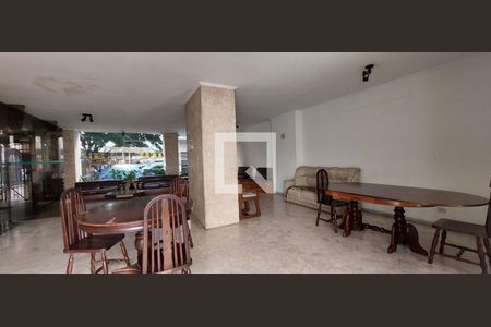 Apartamento à venda com 125m², 3 quartos e 1 vaga Apartamento à venda com 125m², 3 quartos e 1 vagaÁrea comum - Salão de festas